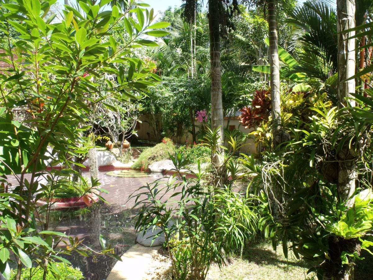 Noble Crown Resort & Spa Ko Lanta Exteriör bild